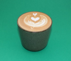 Drivu Hot Saffron Latte