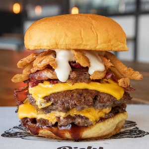 Drivu DBL BBQ Bacon Cheese Burger