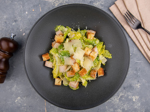Drivu Chicken Caesar Salad