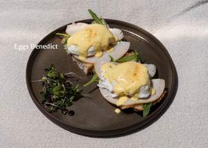 Drivu Eggs Benedict