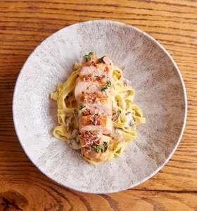 Drivu Chicken roulade tagliatelle