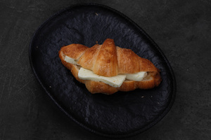 Drivu Halloumi Croissant