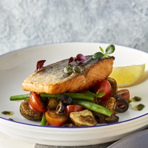Drivu Salmon Nicoise Pesto