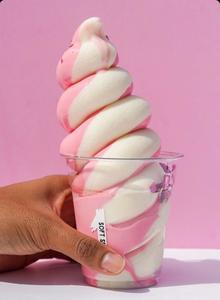 Drivu Mix Vanilla & Rose Soft Serve