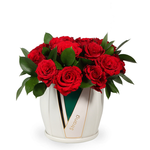 Drivu Red Roses in Luxury Ceramic Vase (V12)