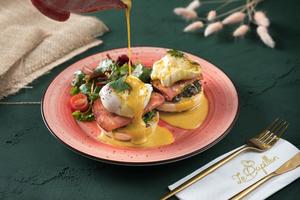 Drivu Egg Benedict