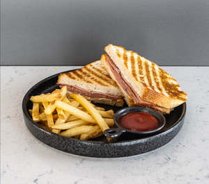 Drivu Pastrami Sandwich