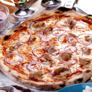 Drivu Pizza Tuna and Onion