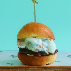 Drivu Mushroom & Onions Burger