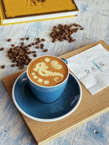 Drivu Hot Saffron Latte