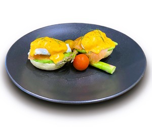 Drivu Salmon Eggs Benedict