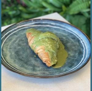 Drivu Pistachio Croissant