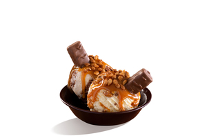 Drivu Snickers® Double Junior Sundae