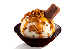 Drivu SNICKERS® Single Emlaaq Sundae