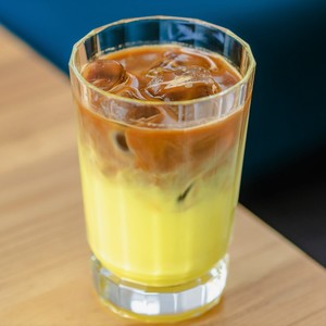 Drivu Iced Saffron Latte